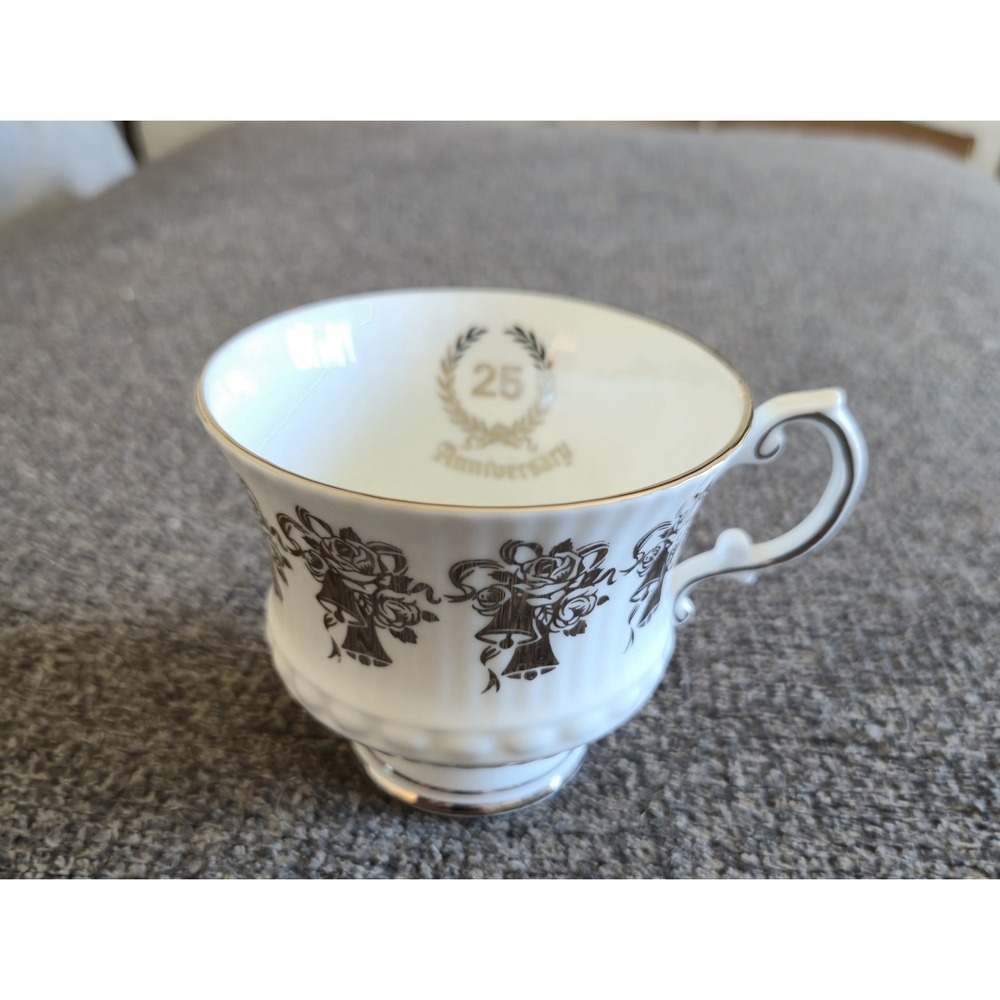 Elizabethan Staffordshire Fine Bone China 25th Anniversary Teacup Silver England